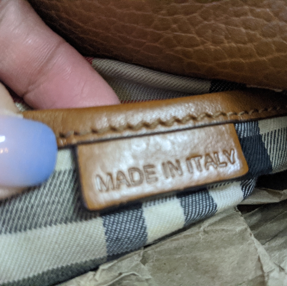 Burberry " Hepburn"  nutmeg leather handbag - Picture 8 of 9